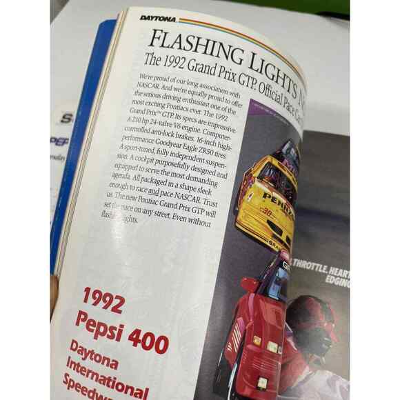 1992 Richard Petty Daytona Pepsi 400 Program w/  Patch – NASCAR Collectible - Picture 6 of 12